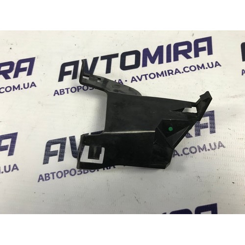 Кронштейн горловини бачка омивача Ford Focus 3 2011-2017 BM5117C625
